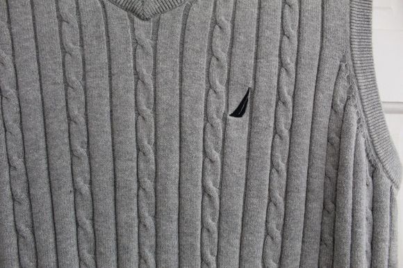 Nautica Mens Knitted Cable Tank Top Size large Grey chest  46 inch - Picture 2 of 5